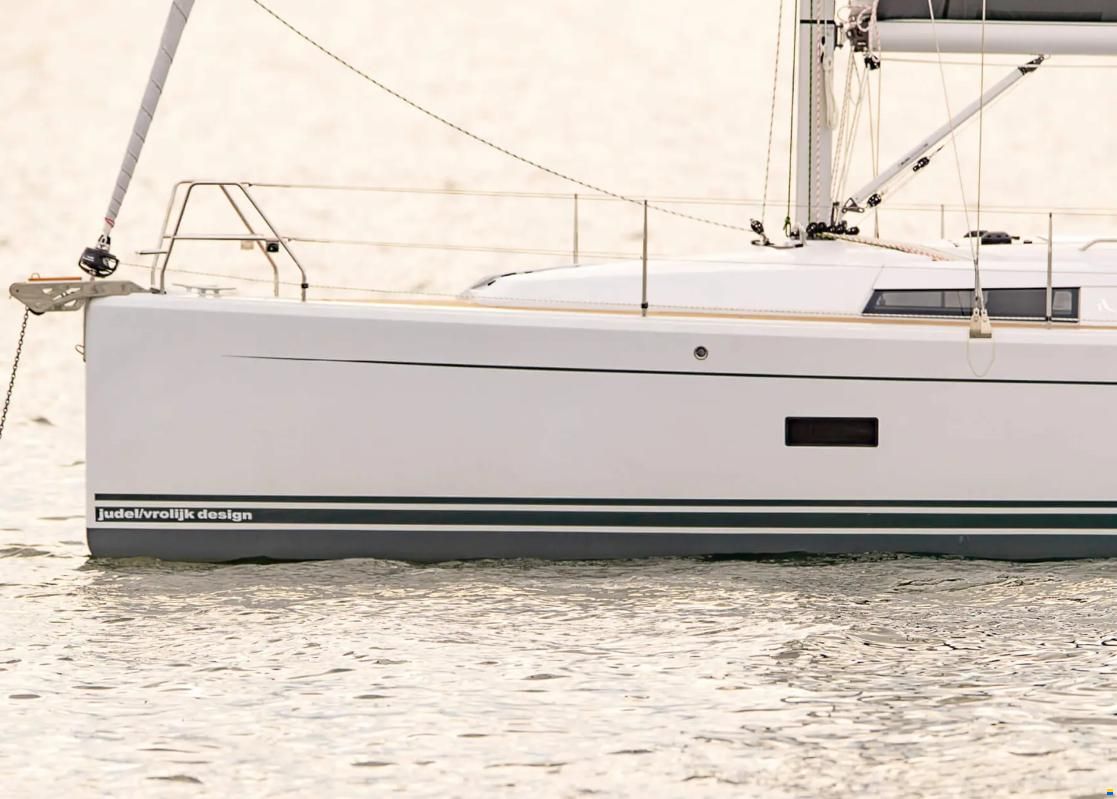 Hanse 348