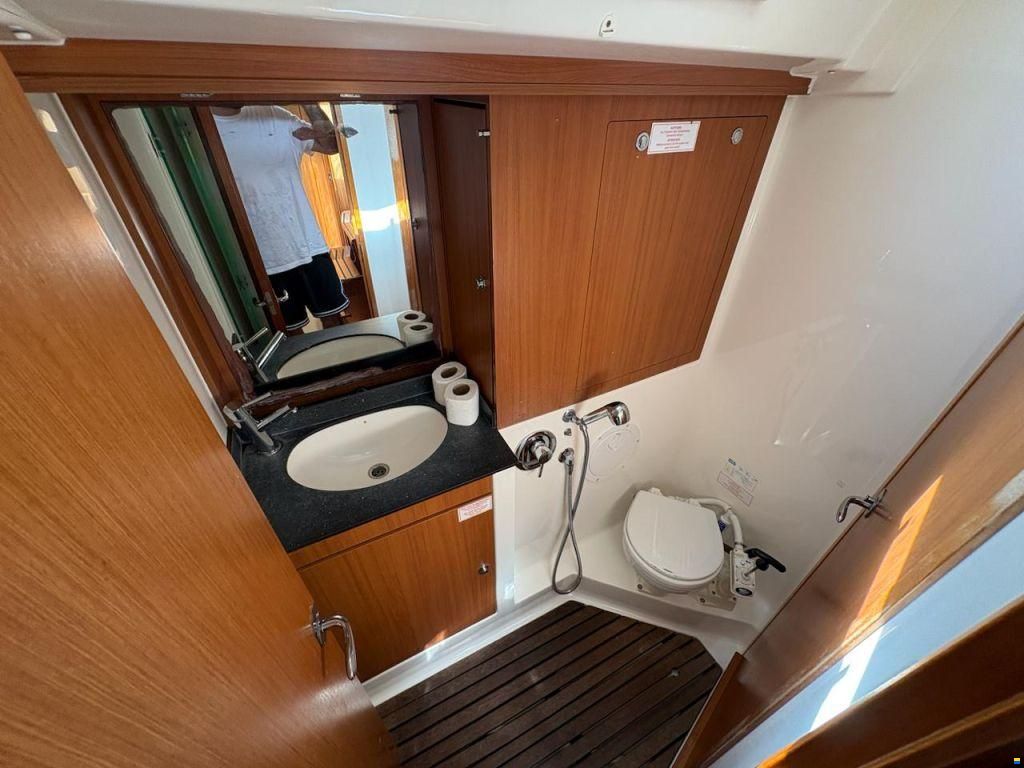 Bavaria Cruiser 55