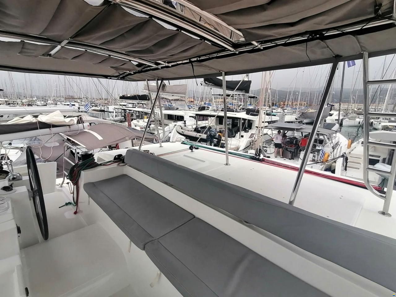 Lagoon 450F