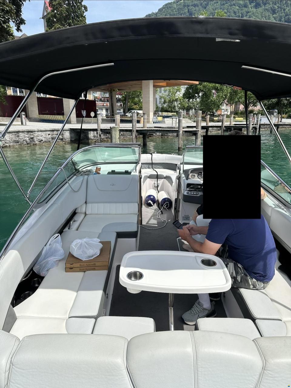 Regal 2300 Bowrider