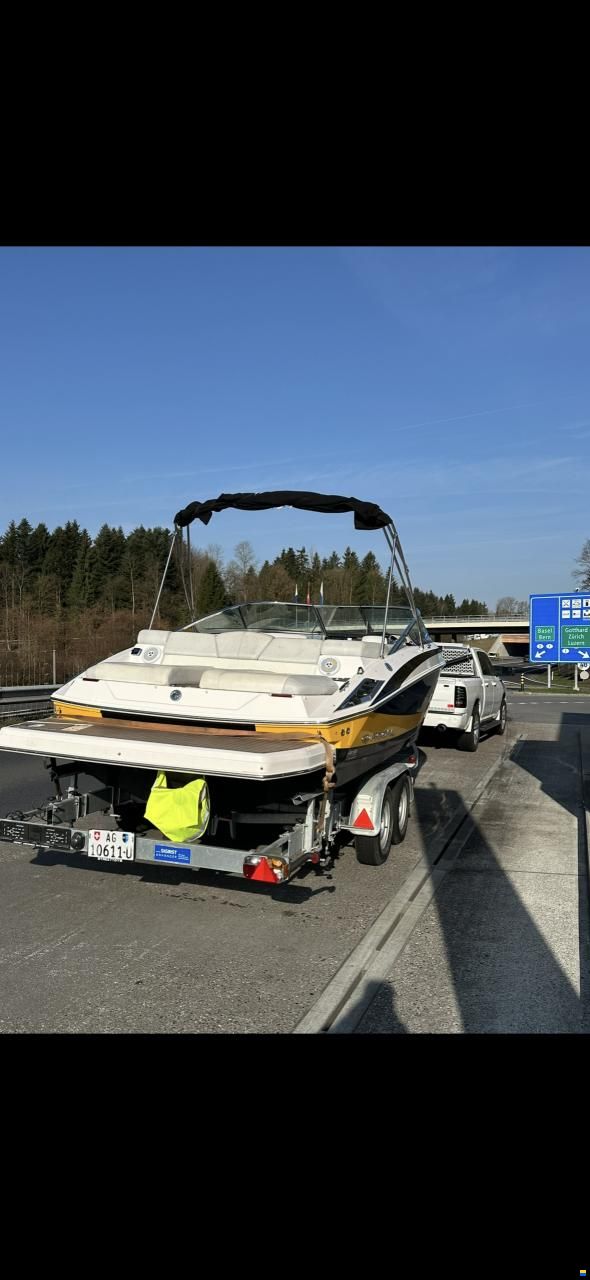 Regal 2300 Bowrider