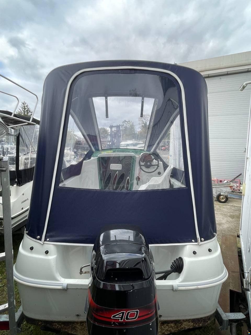 Quicksilver 420 CABIN