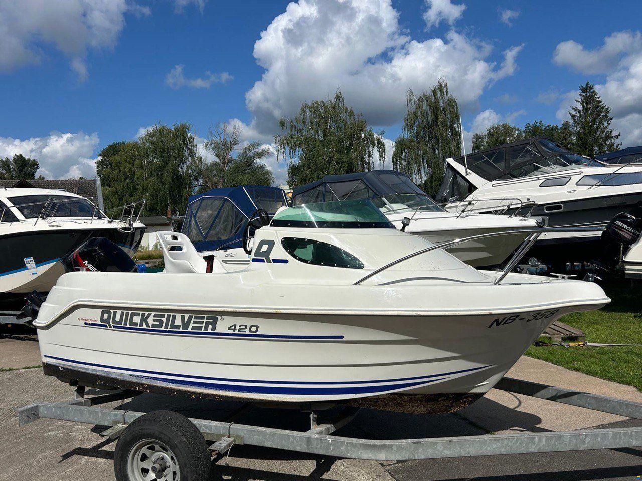 Quicksilver 420 CABIN