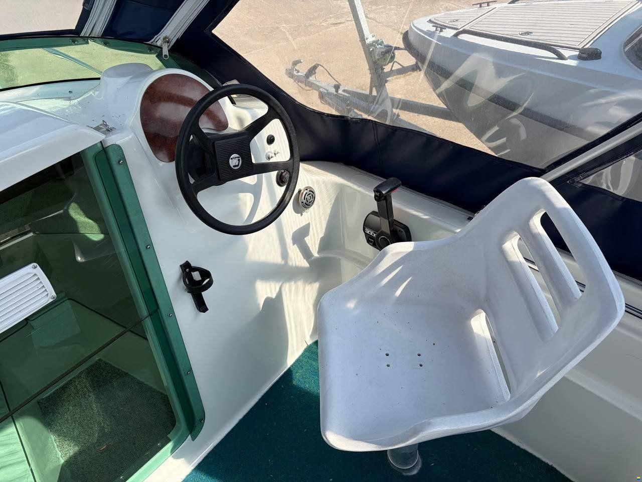 Quicksilver 420 CABIN
