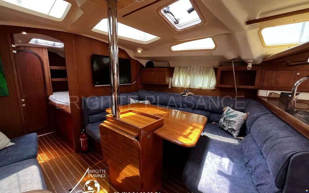 Hunter 410