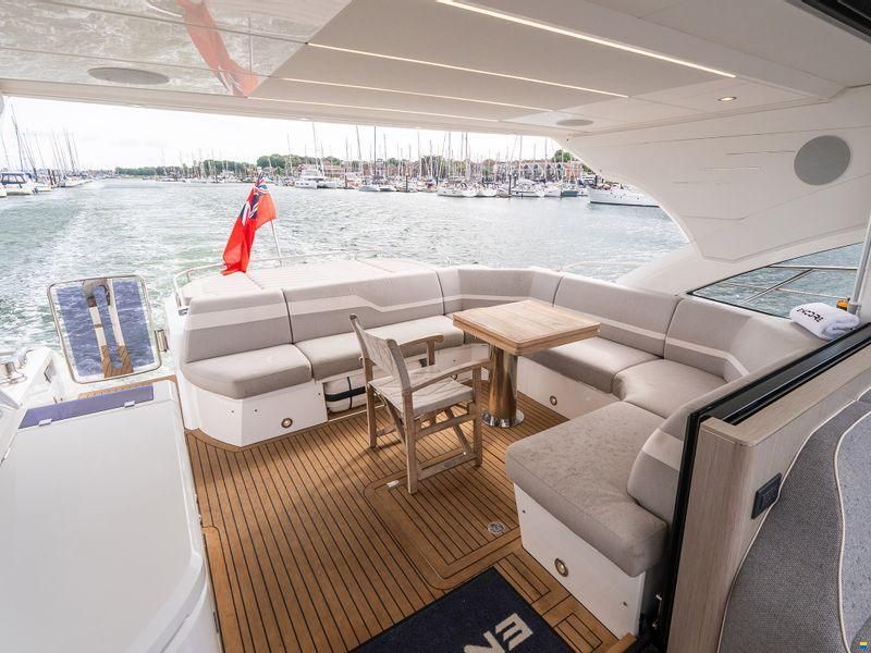 Sunseeker Predator 60 Evo