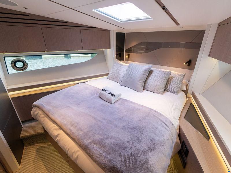 Sunseeker Predator 60 Evo