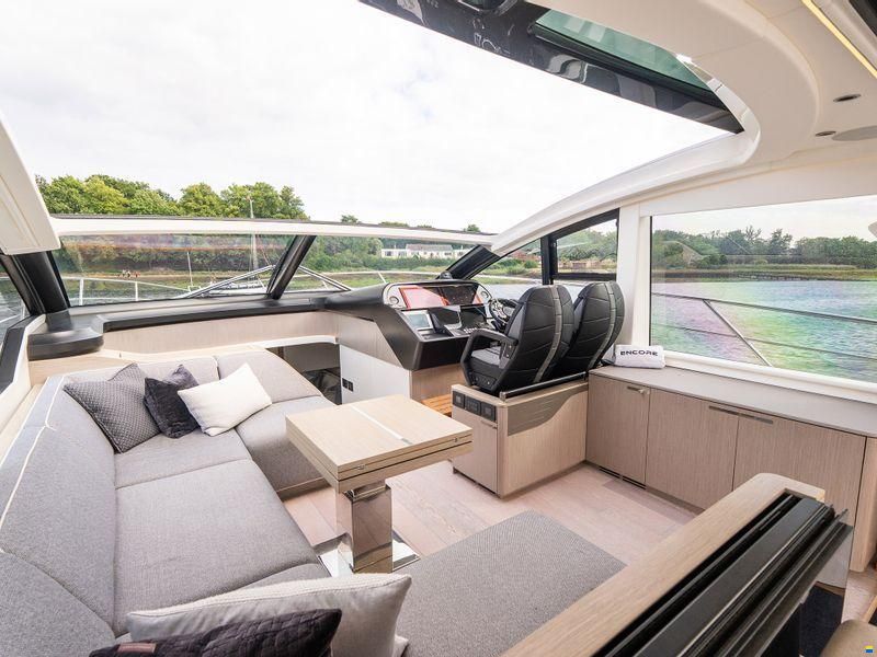 Sunseeker Predator 60 Evo