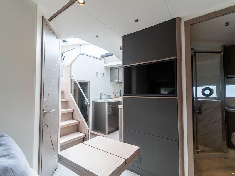 Sunseeker Predator 60 Evo