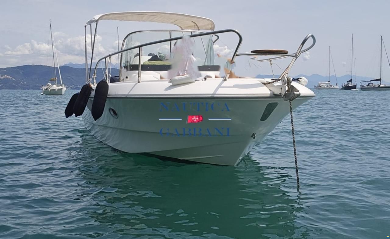 Sessa Key Largo 25 WA