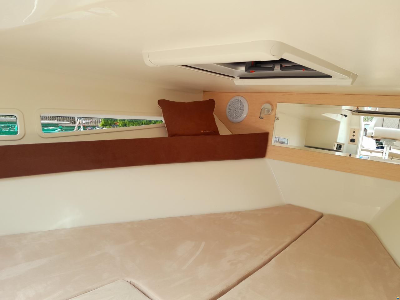 Atlantic Marine 690 Sun Cruiser