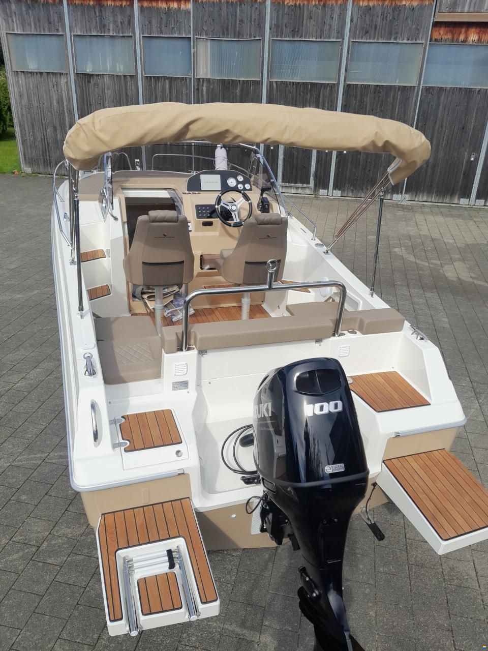 Atlantic Marine 690 Sun Cruiser