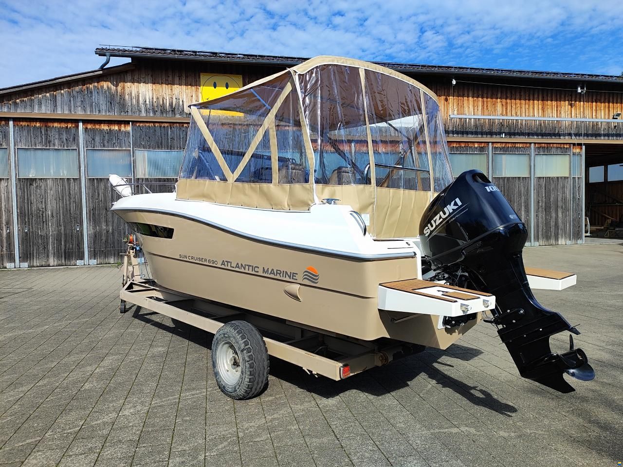 Atlantic Marine 690 Sun Cruiser