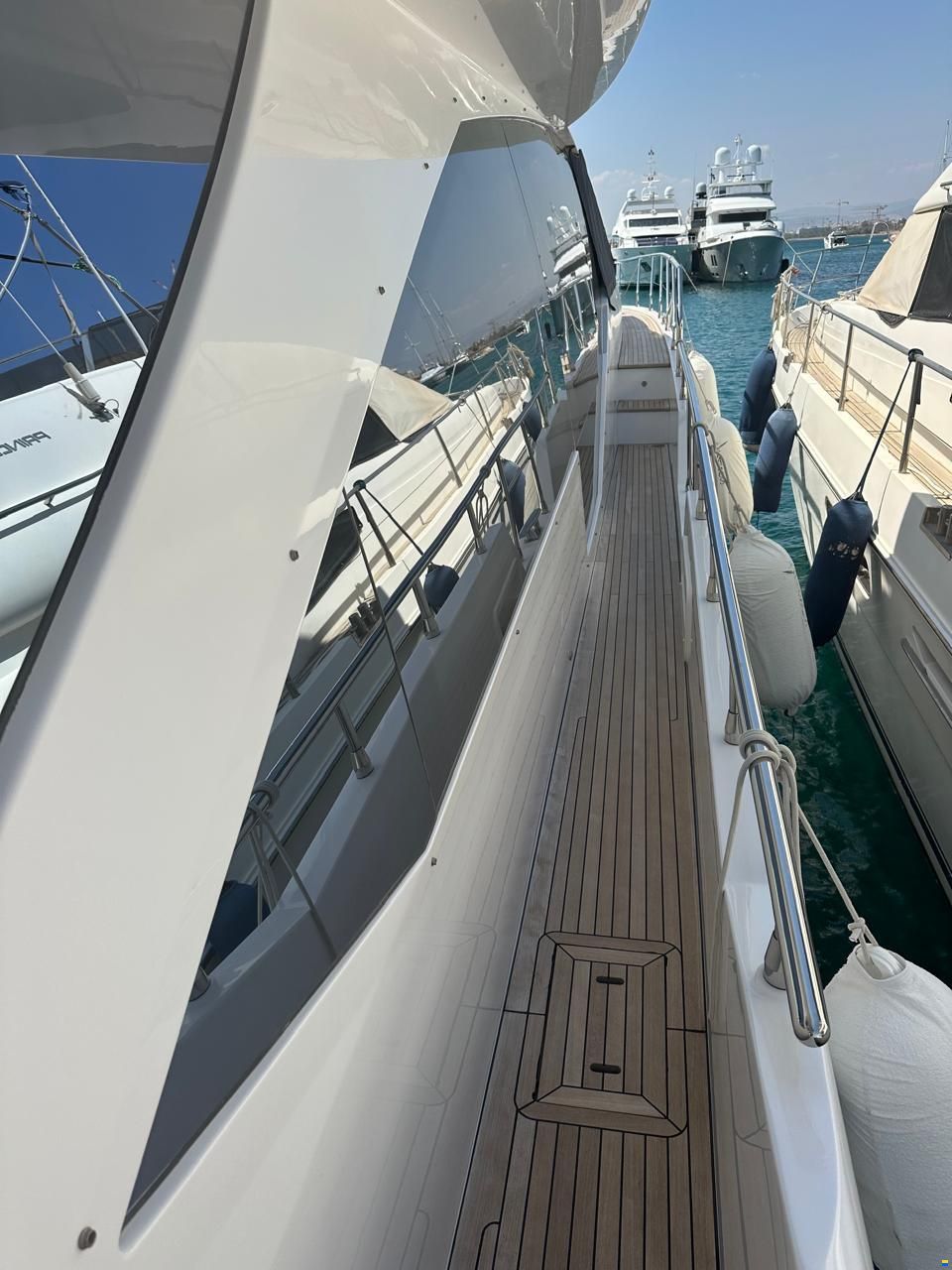 Azimut Flybridge 72