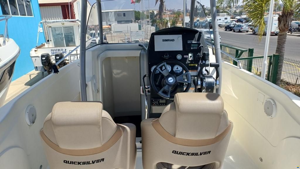 Quicksilver Activ 805 Pro Fish