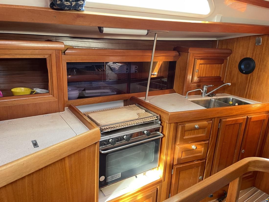 Dufour 38 Classic