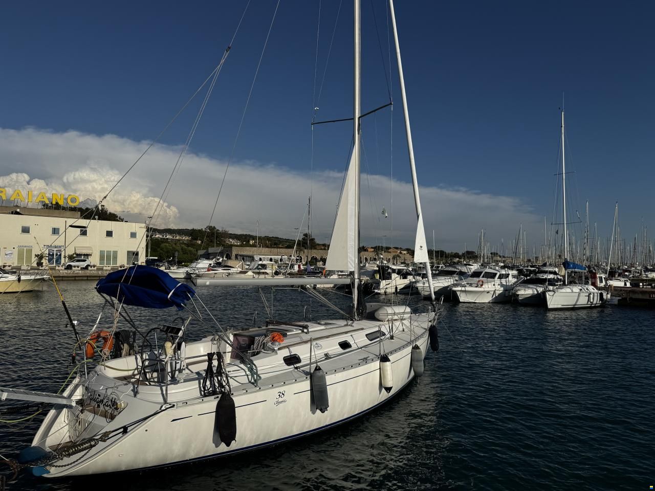 Dufour 38 Classic