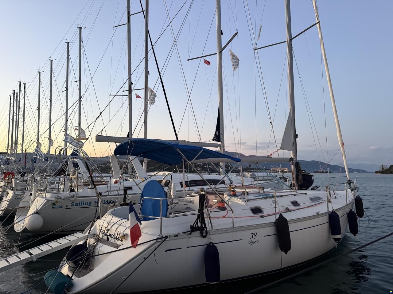 Dufour 38 Classic