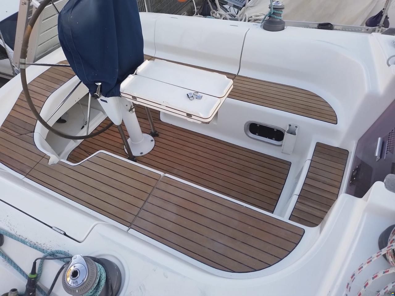 Dufour 38 Classic