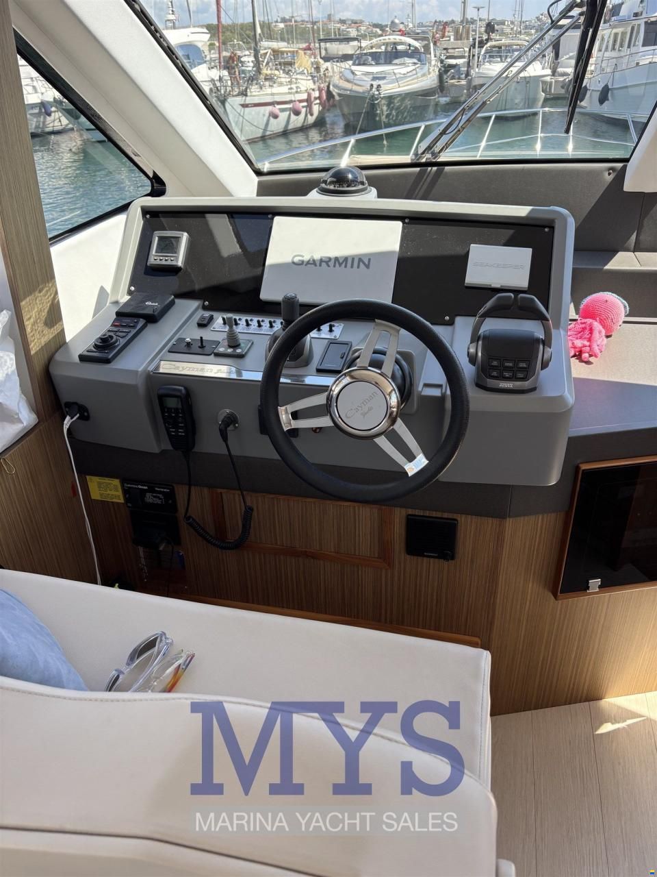 Cayman 520 FLY