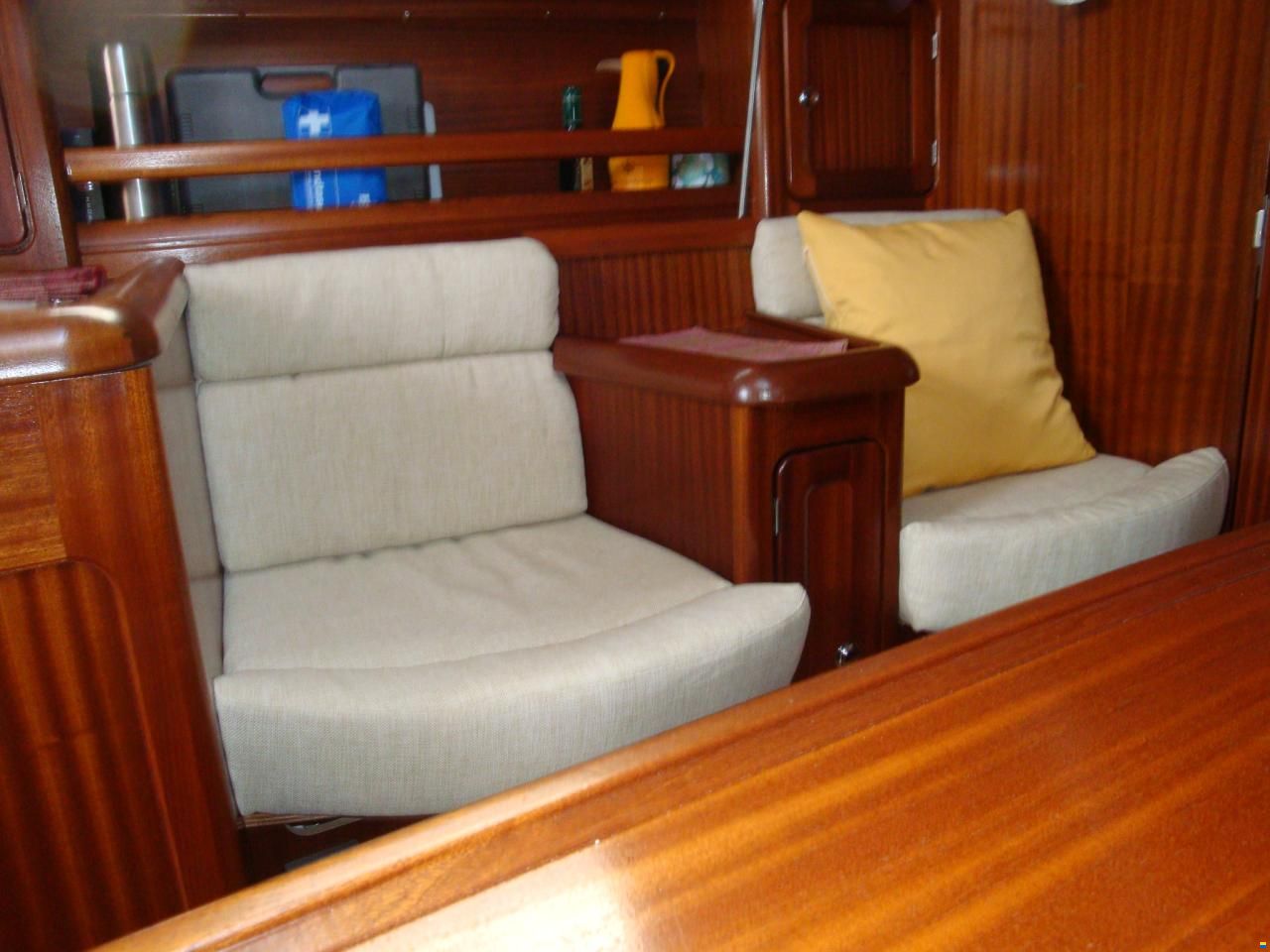 Bavaria 37