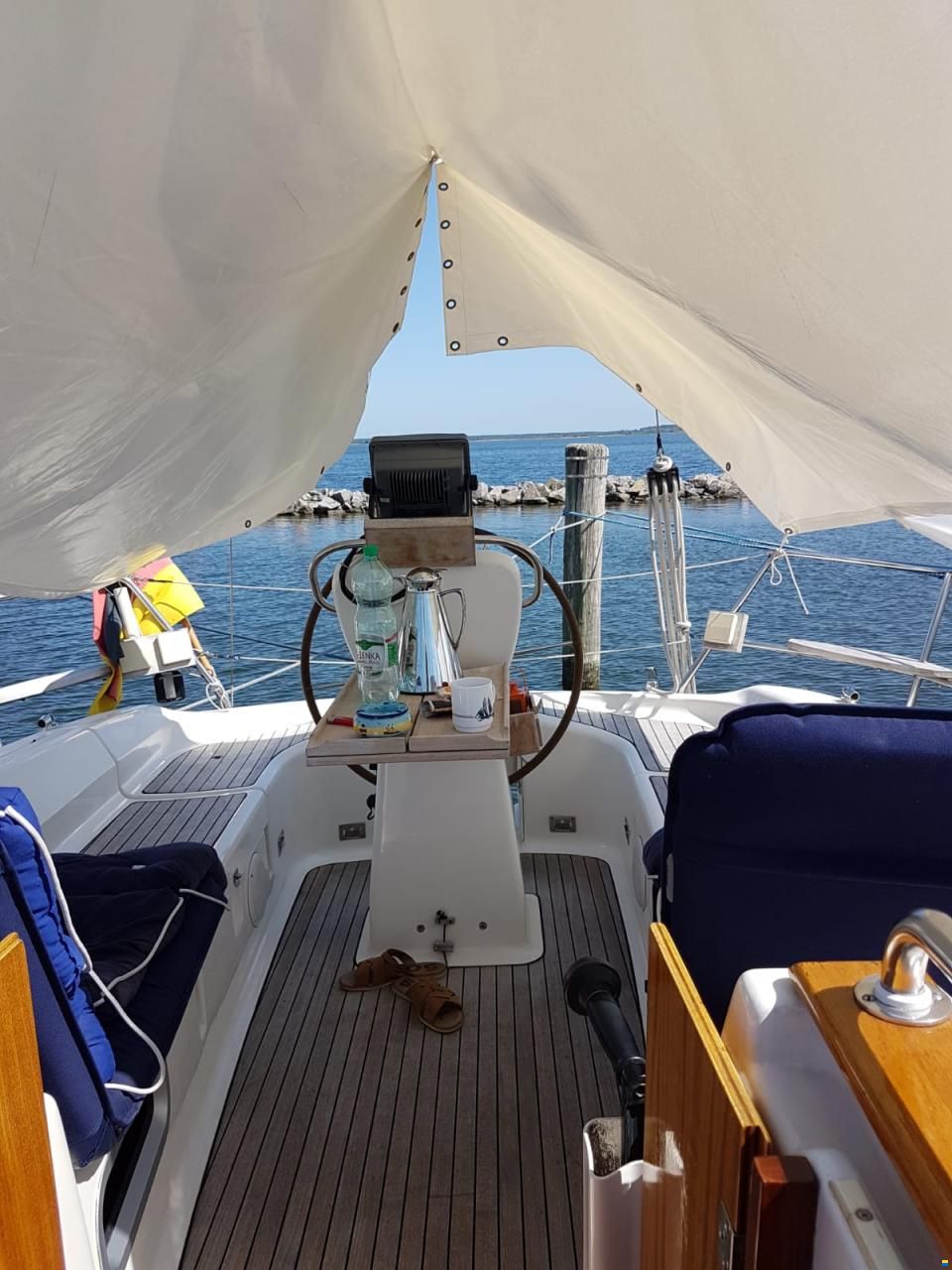 Bavaria 37