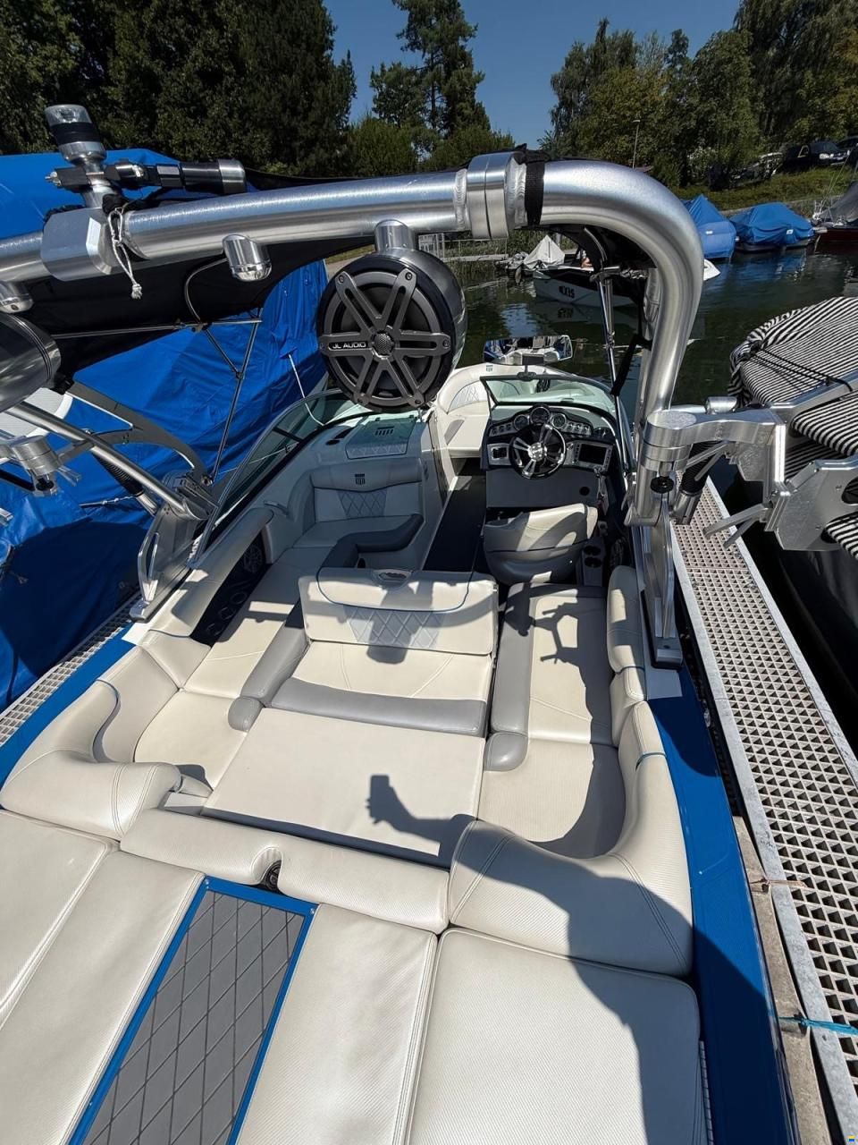 MasterCraft X10
