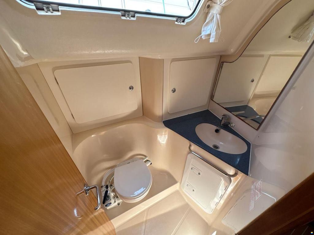 Bavaria 49 cruiser