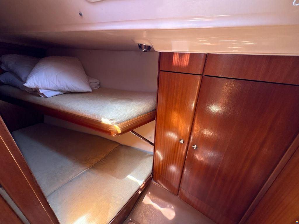 Bavaria 49 cruiser