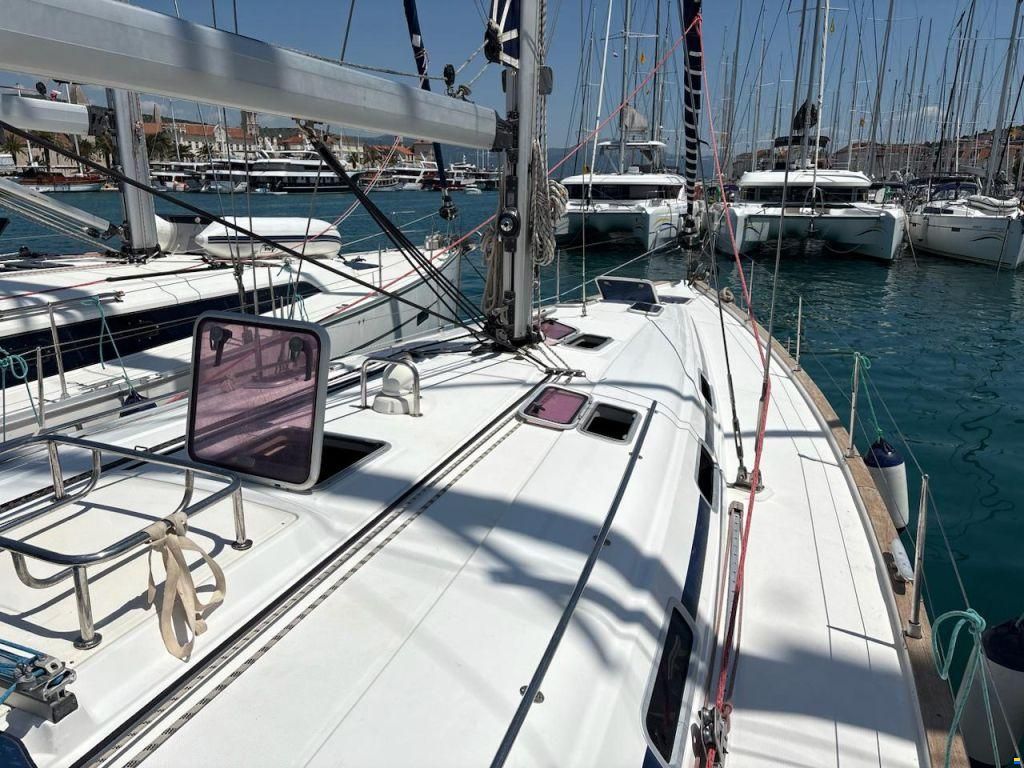 Bavaria 49 cruiser