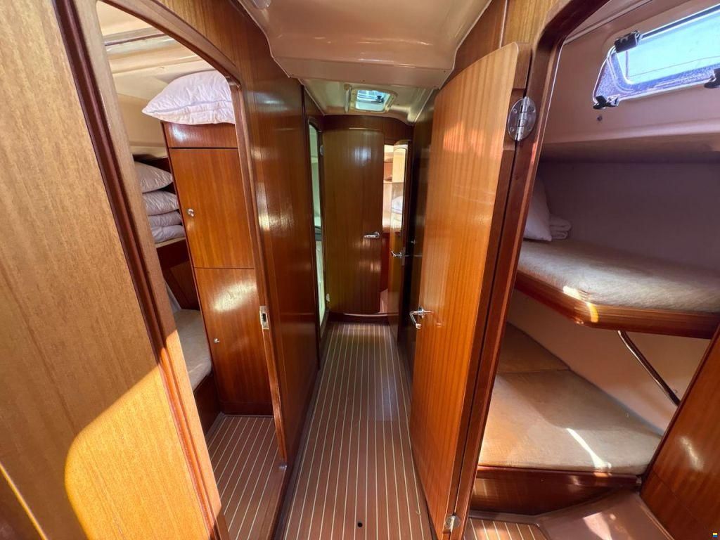 Bavaria 49 cruiser