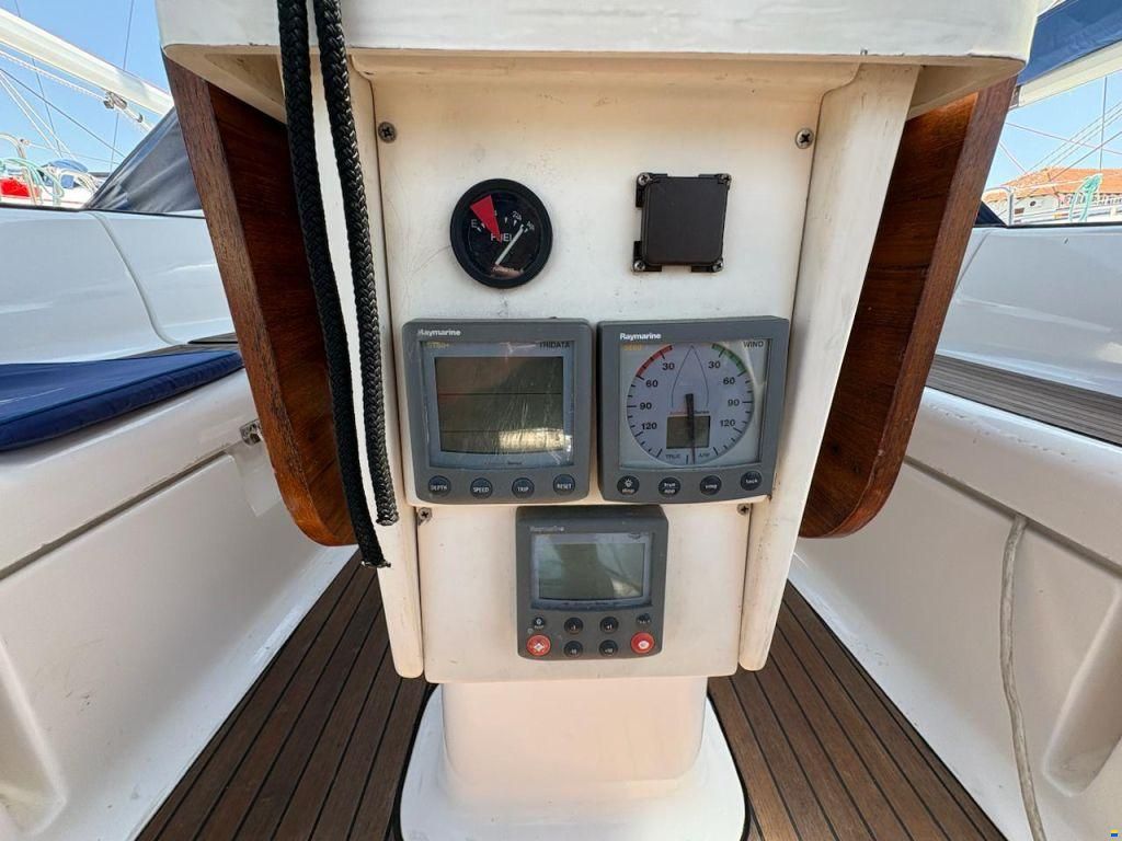 Bavaria 49 cruiser