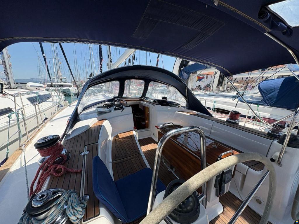 Bavaria 49 cruiser