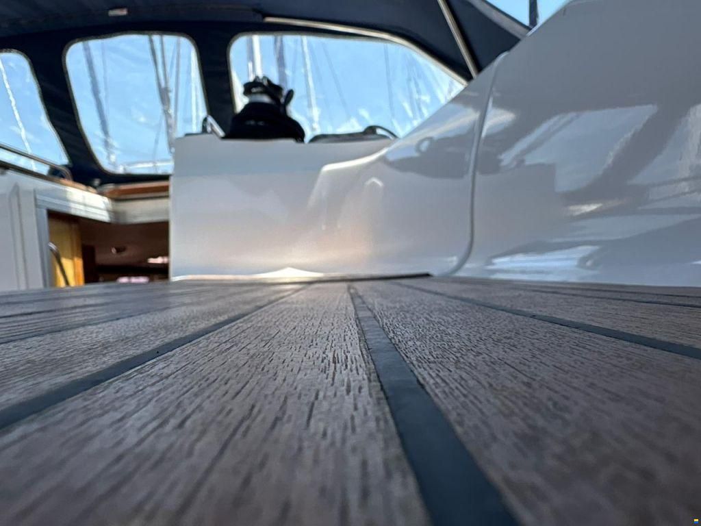 Bavaria 49 cruiser
