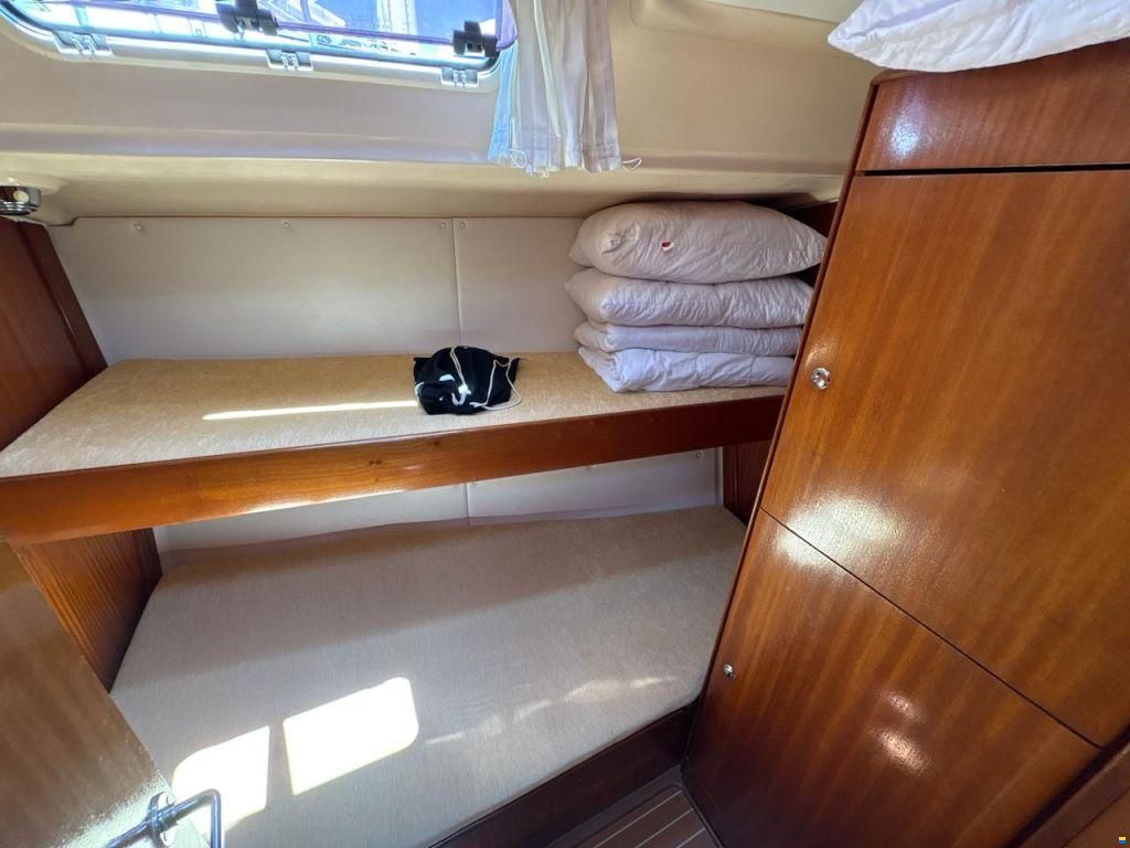 Bavaria 49 cruiser