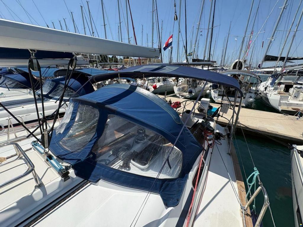 Bavaria 49 cruiser