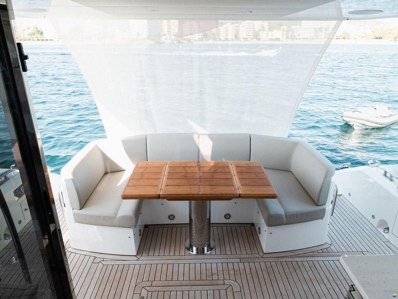 Sunseeker Manhattan 52