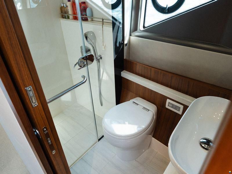 Sunseeker Manhattan 52