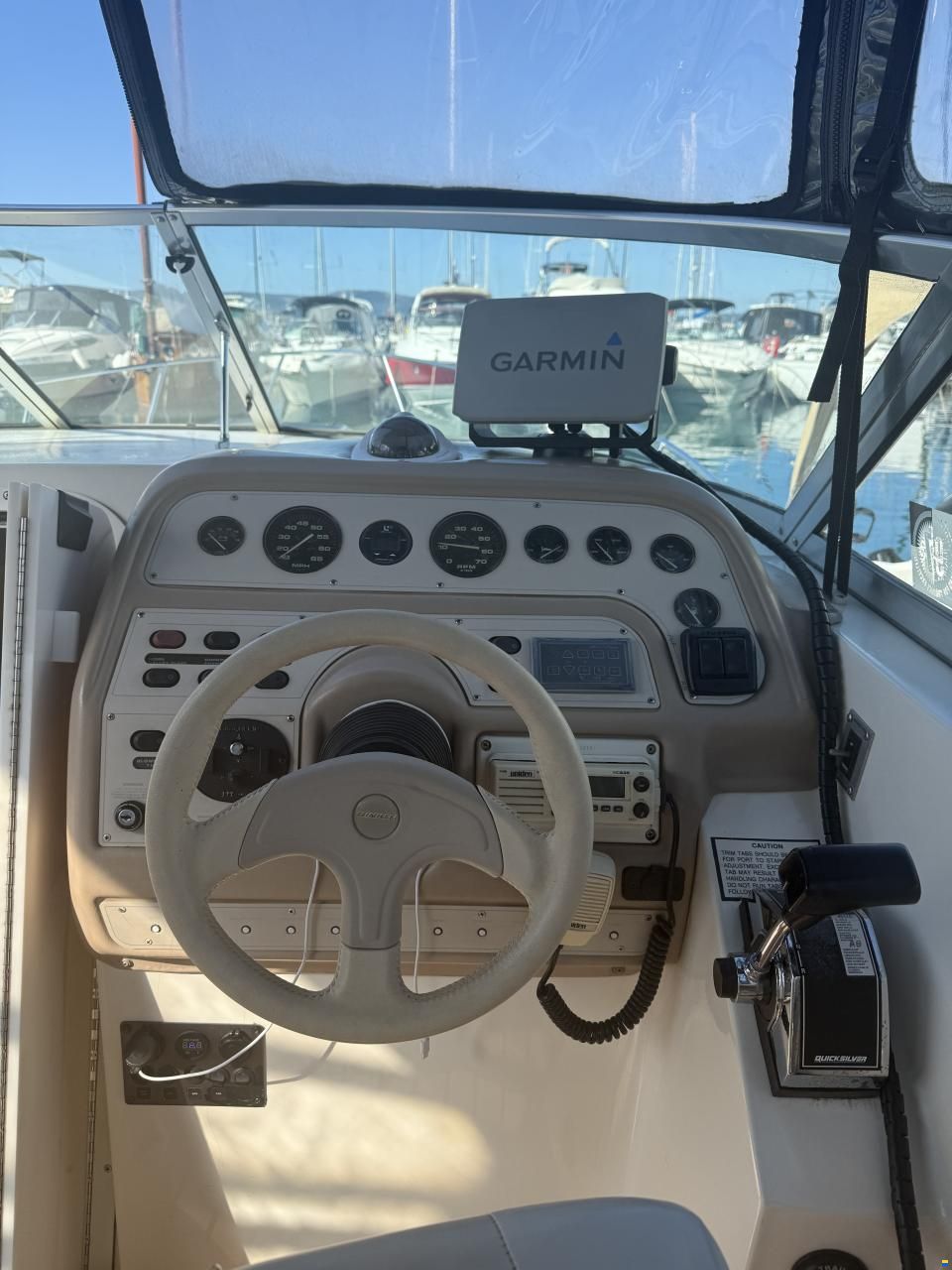 Rinker Fiesta Fee 266