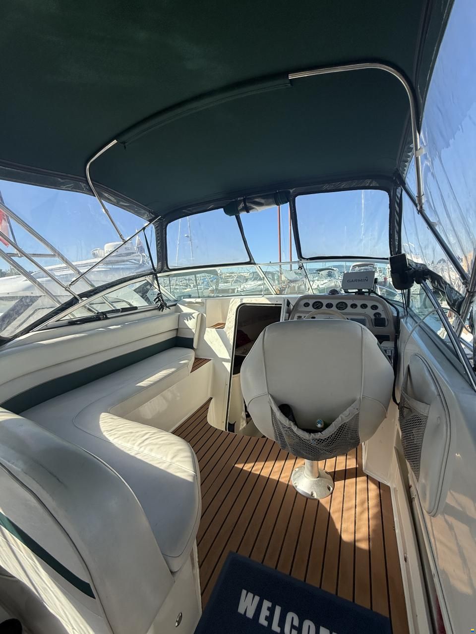 Rinker Fiesta Fee 266
