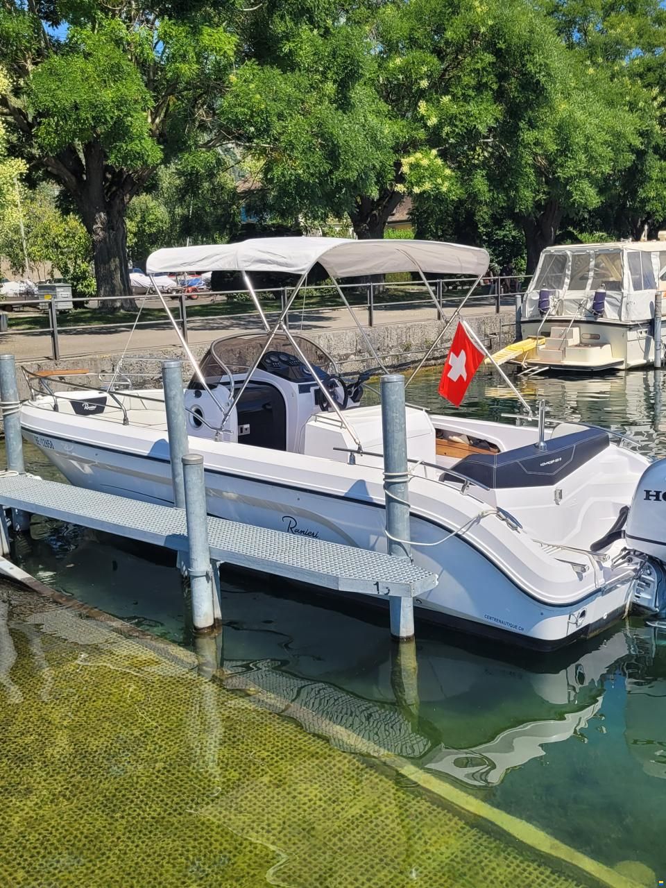 Ranieri Voyager 23 s