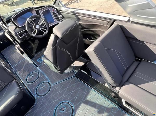 MasterCraft X24