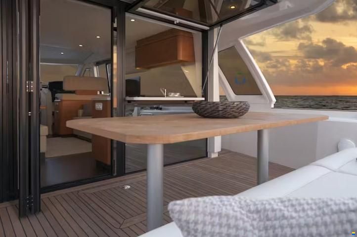 Greenline 48 Coupe