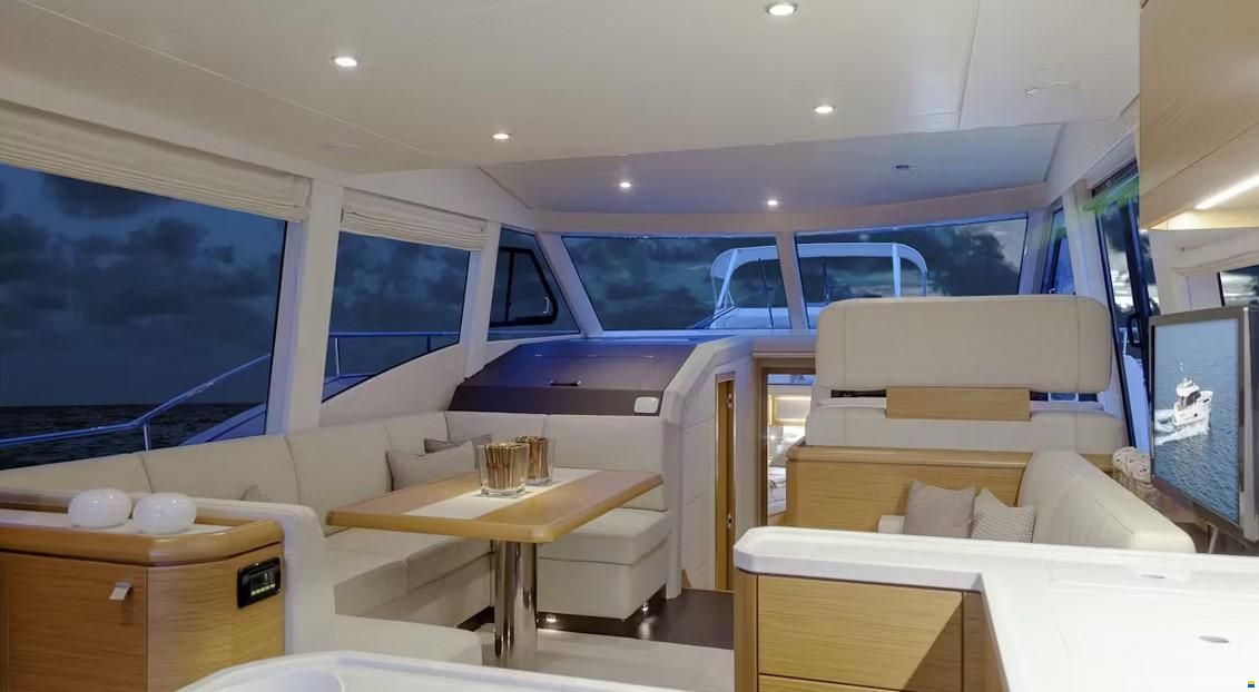 Greenline 48 Coupe