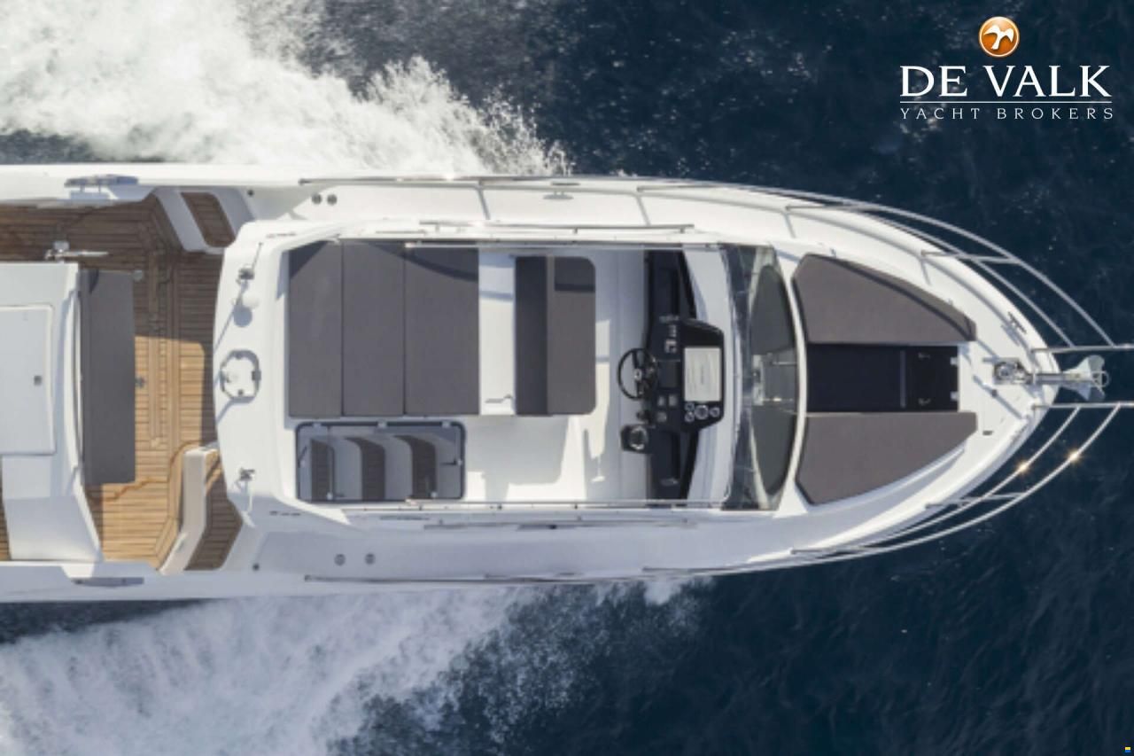 Galeon 300 Fly