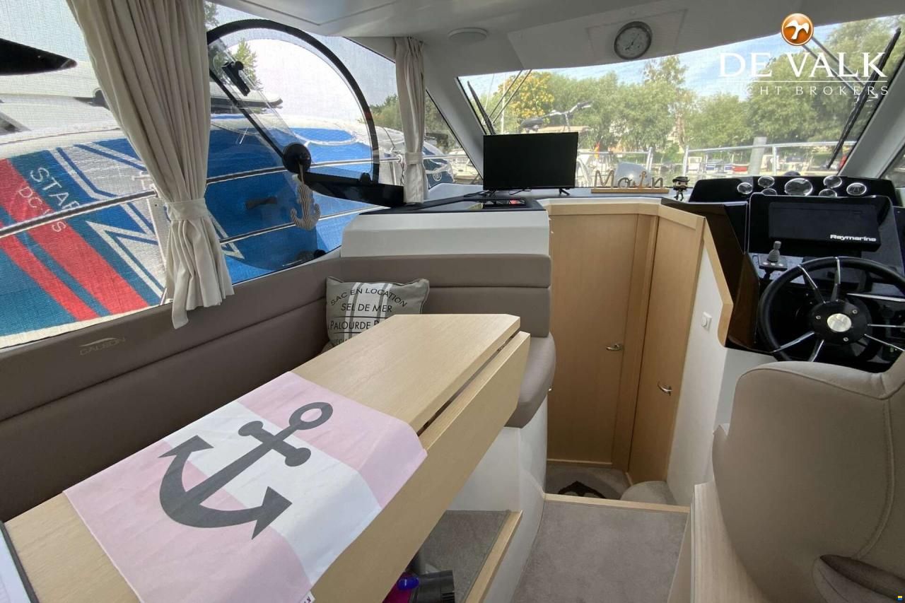 Galeon 300 Fly