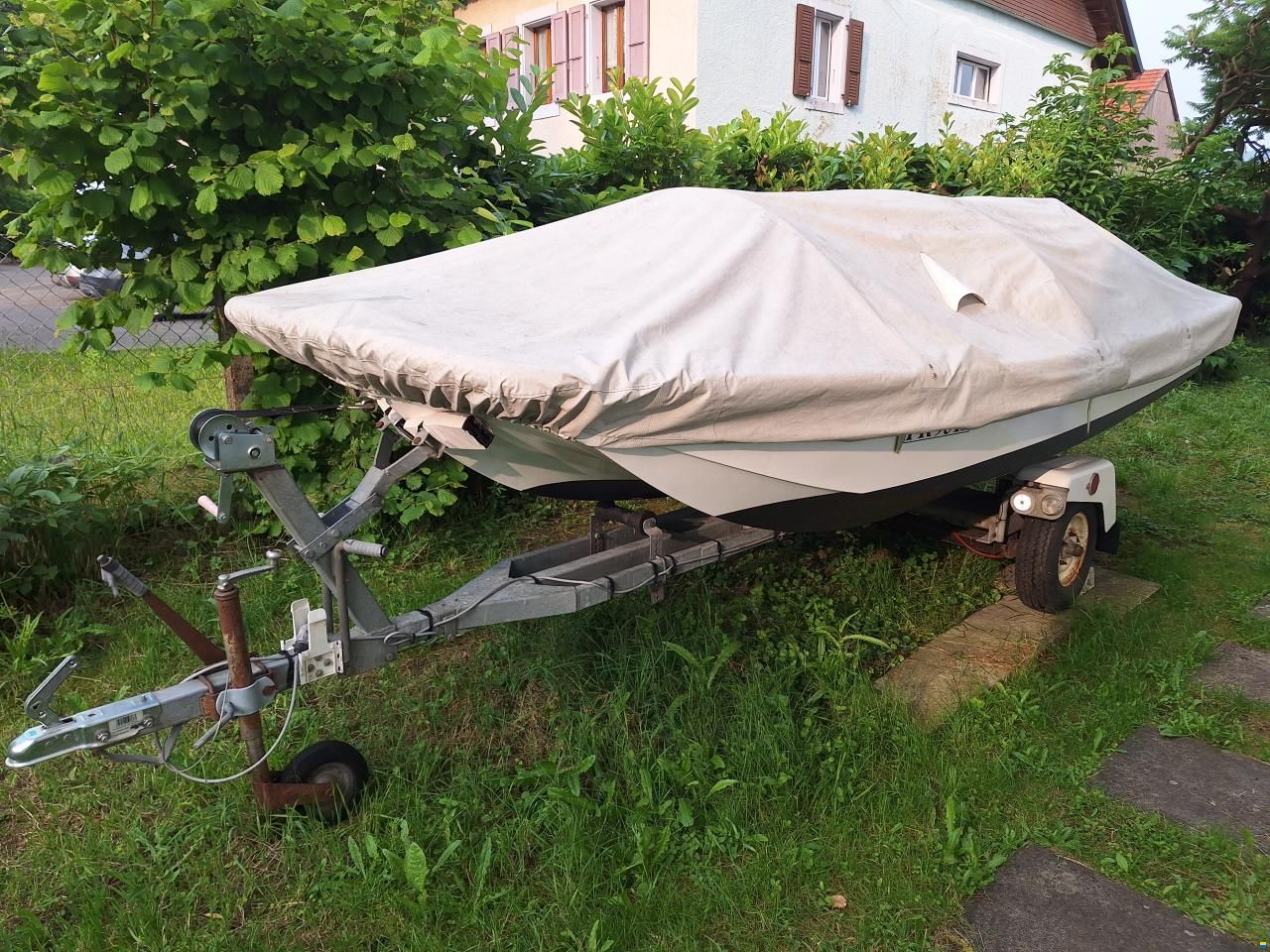 Dell Quay Barque Dory13 avec 8cv