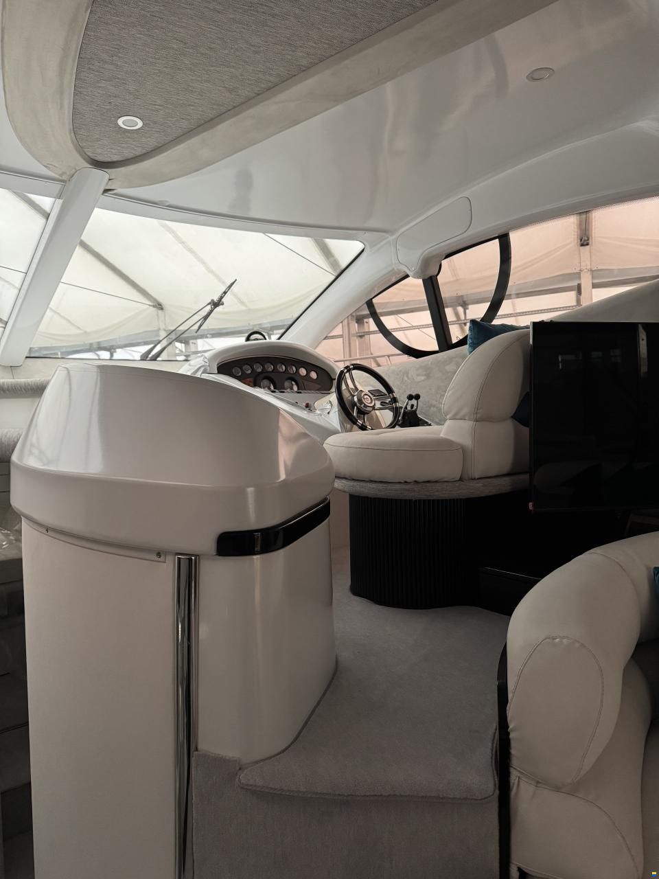 Azimut 46 Fly / REFIT
