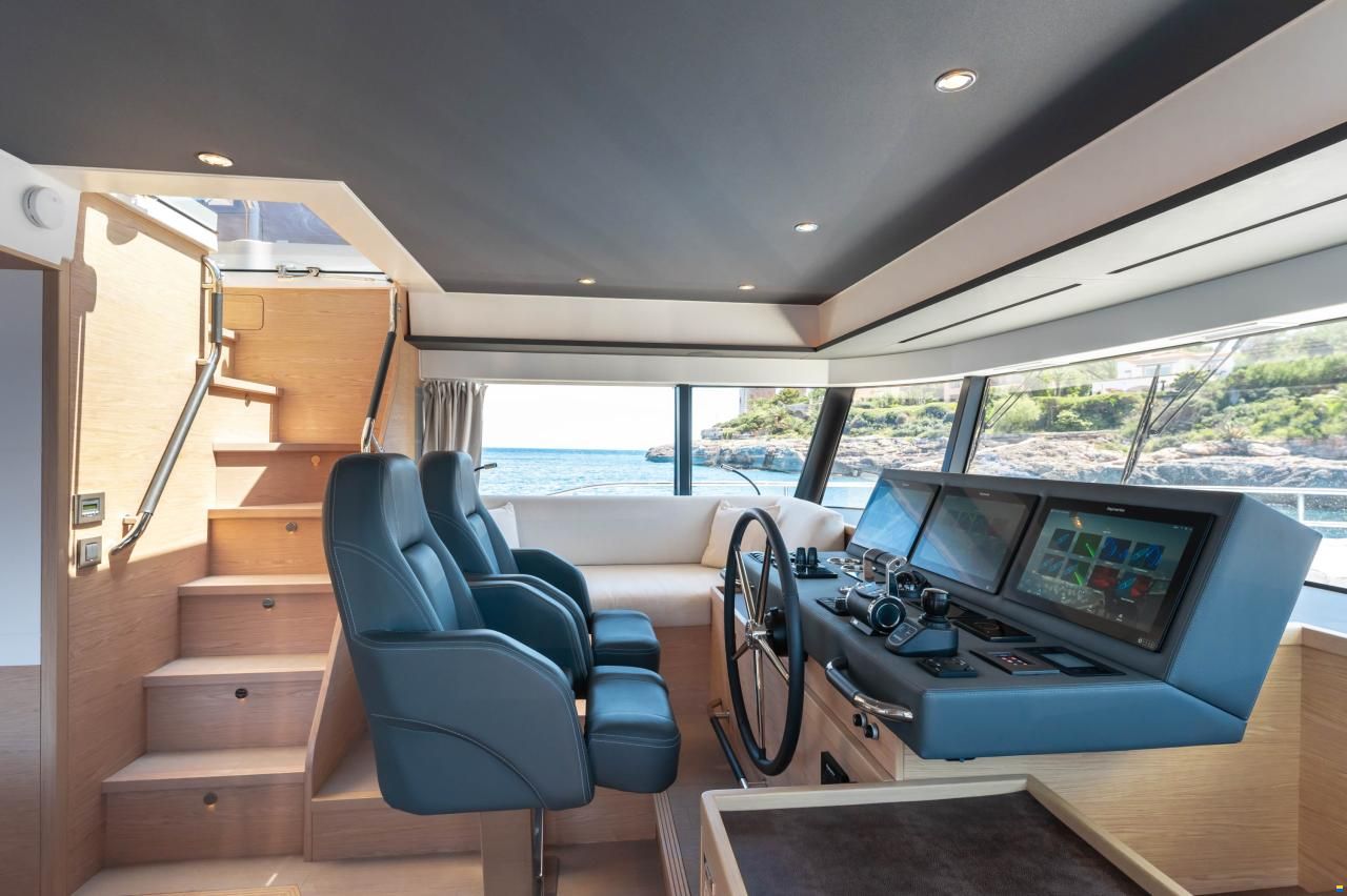 Beneteau Grand Trawler 62