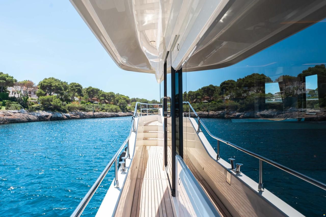Beneteau Grand Trawler 62